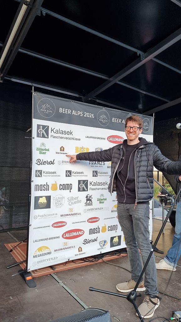 Matthias auf der Bühne beim Beer Alps Festival 2026 in Innsbruck